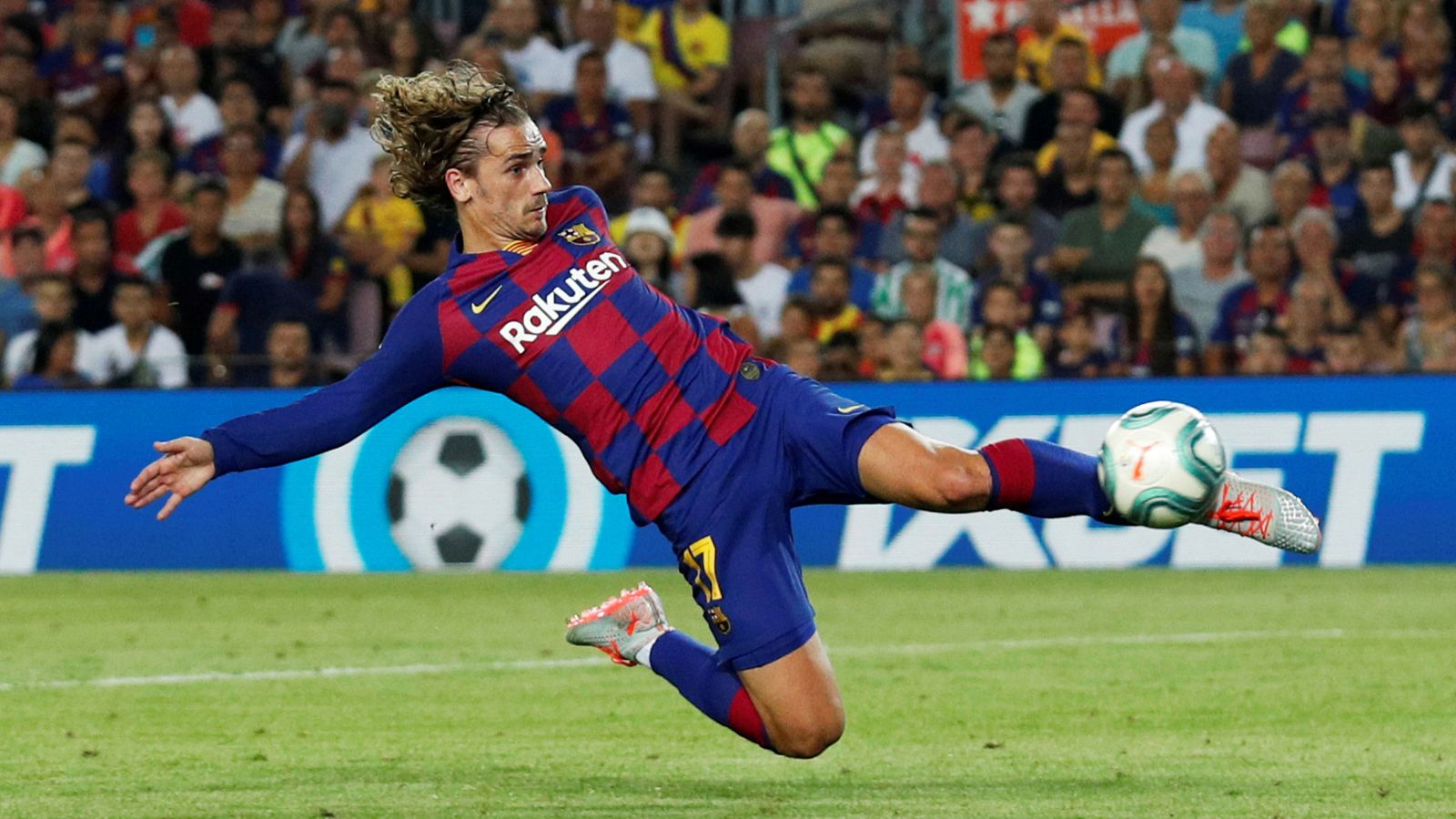 La Liga Santander - FC Barcelona v Real Betis