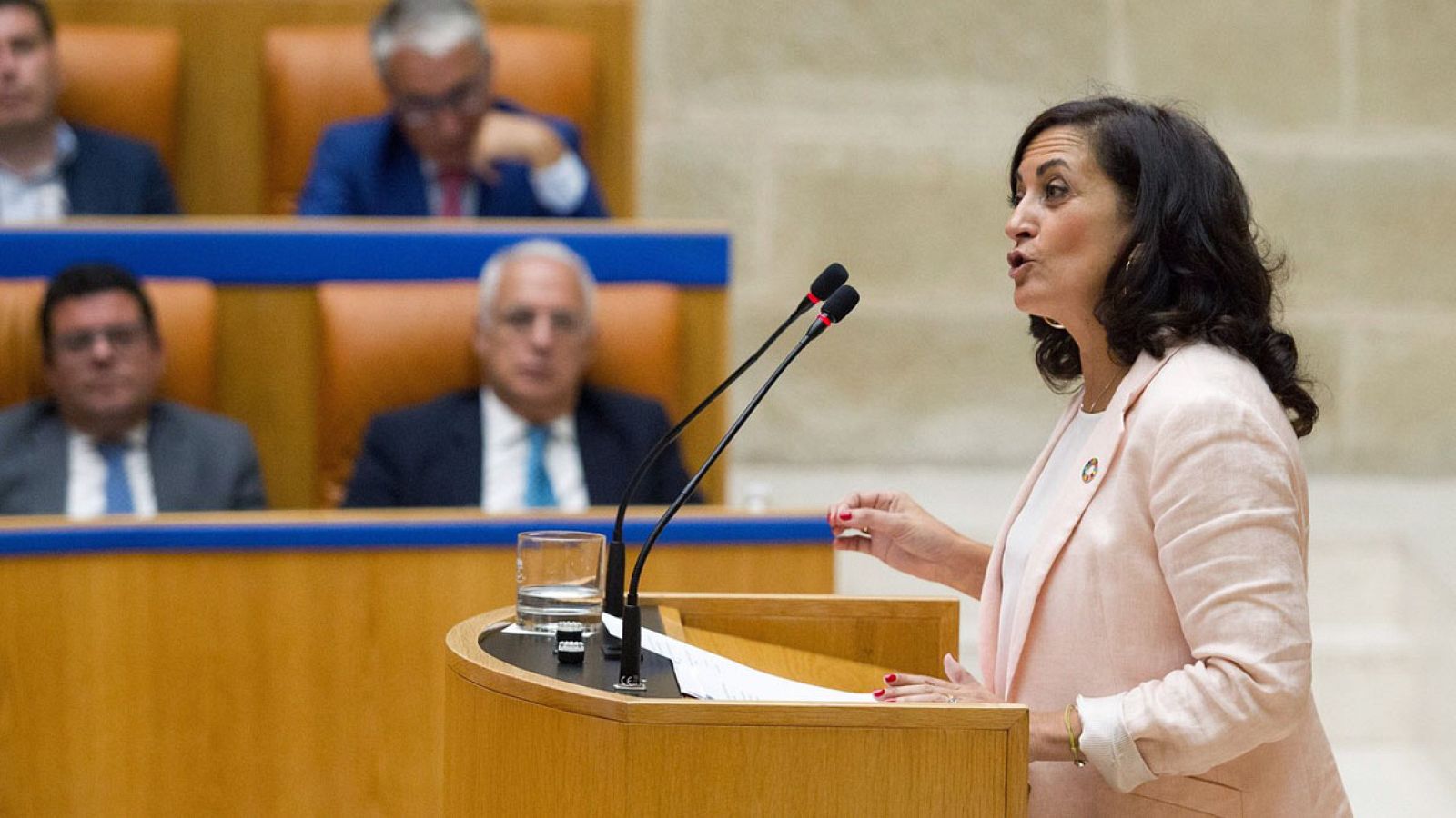 Concha Andreu (PSOE) se convierte en presidenta de La Rioja