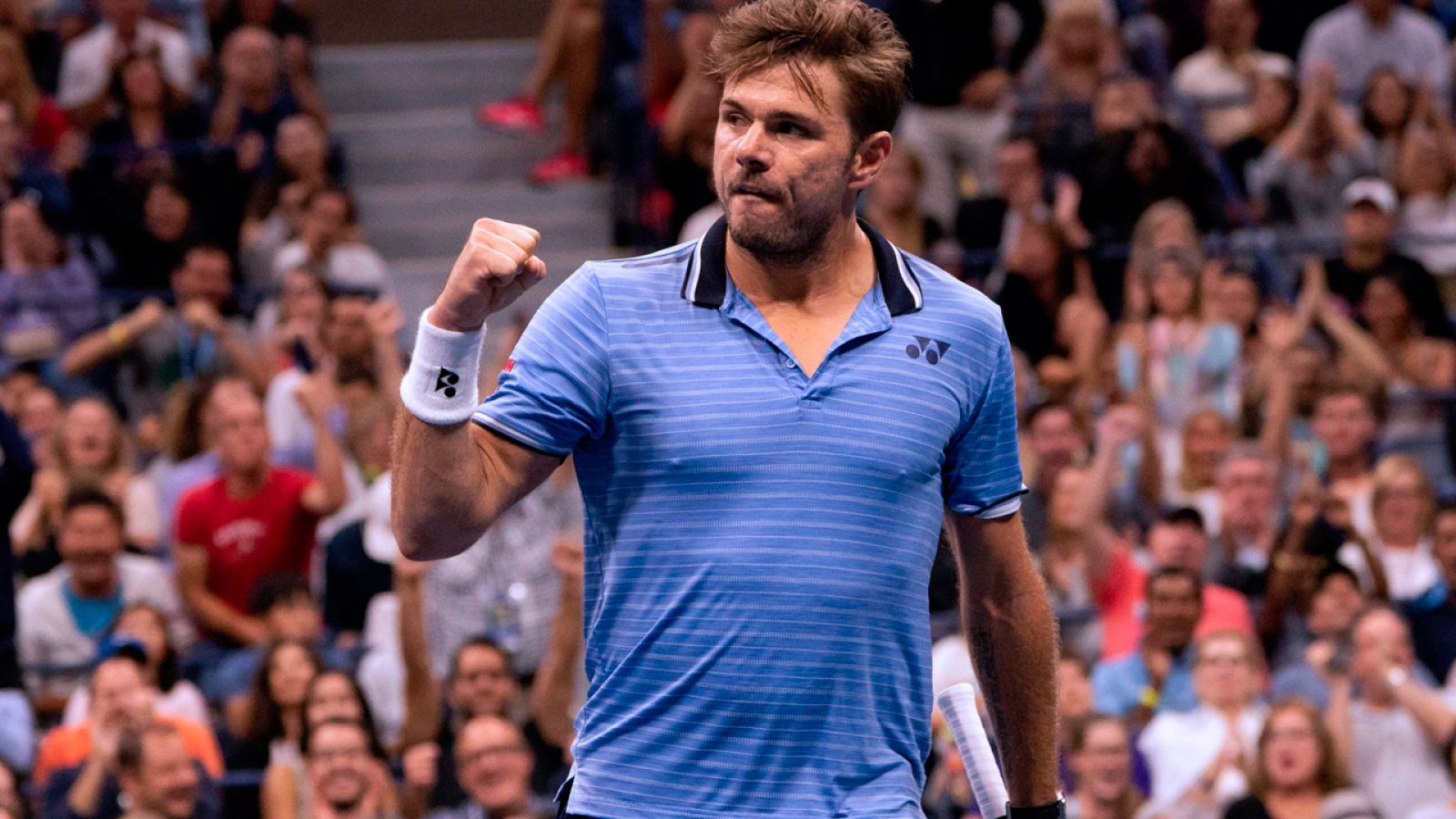 Wawrinka accede a cuartos del US Open tras la lesión de Djokovic
