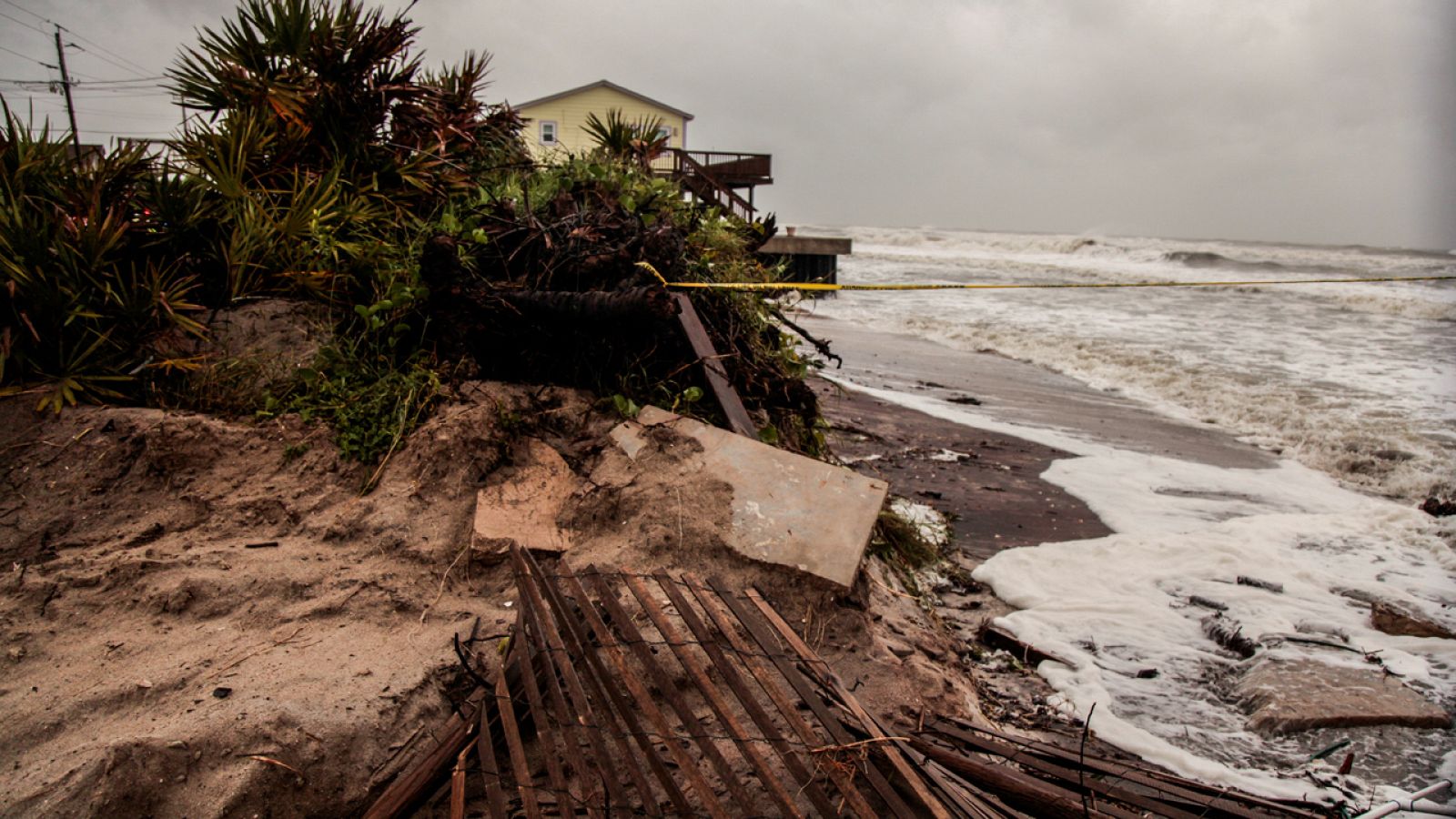 Sube a 20 el número de muertos por el huracán Dorian