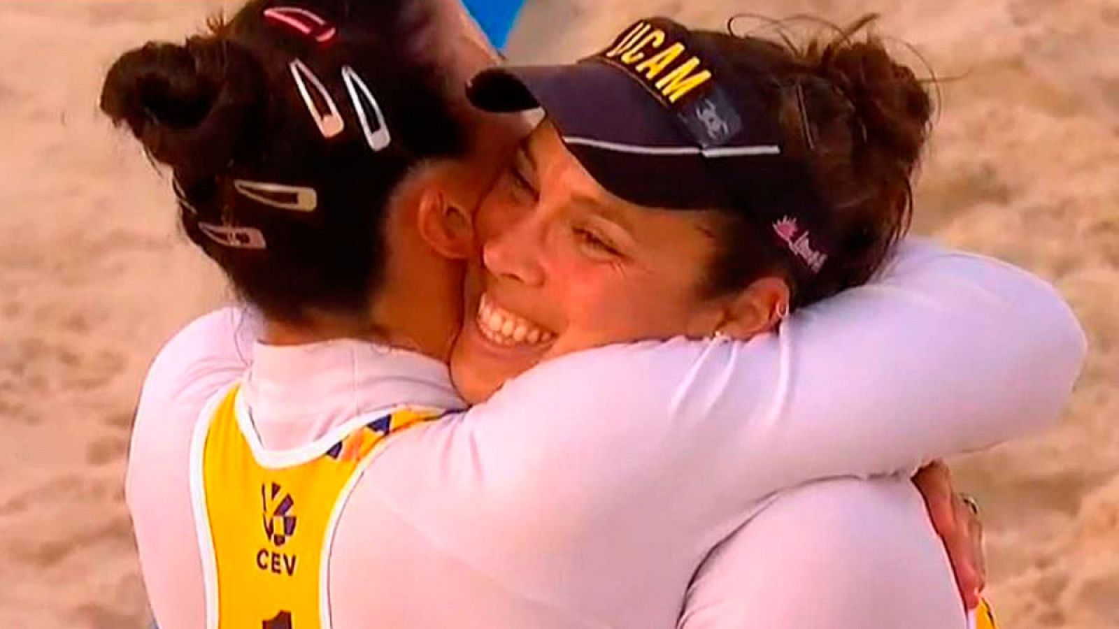 Imagen de archivo de las jugadoras Liliana Fernández y Elsa Barquerizo