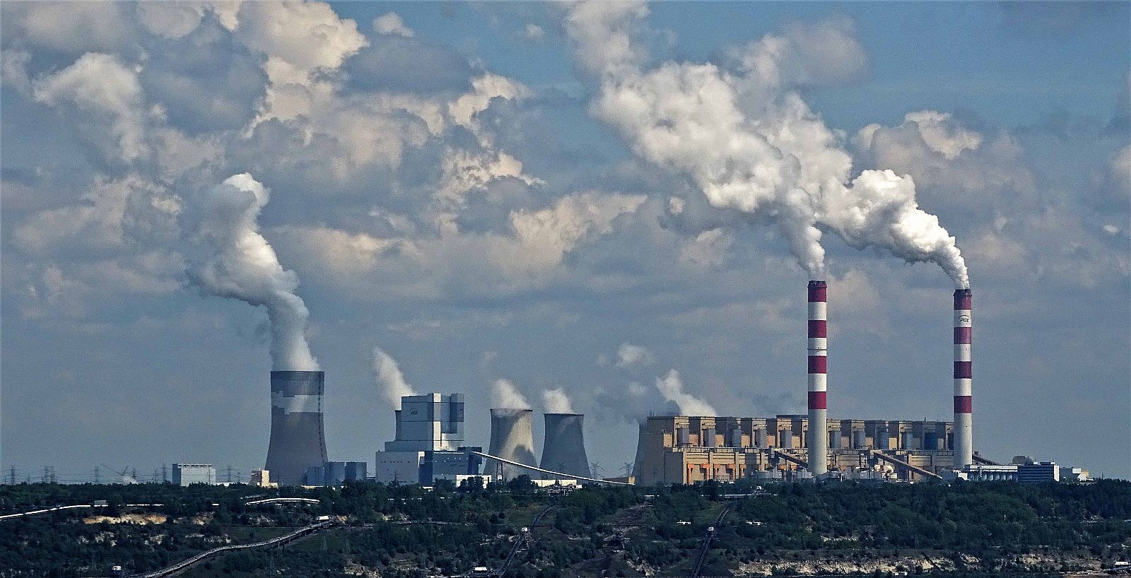 En Portada. 'Del negro al verde'