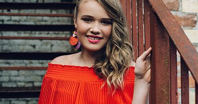 Erin Mai representar a Gales en Eurovisin Junior con "Calon yn Curo"