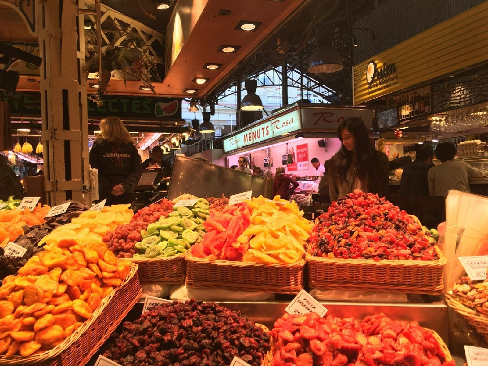 La Beatriz comprant al Mercat