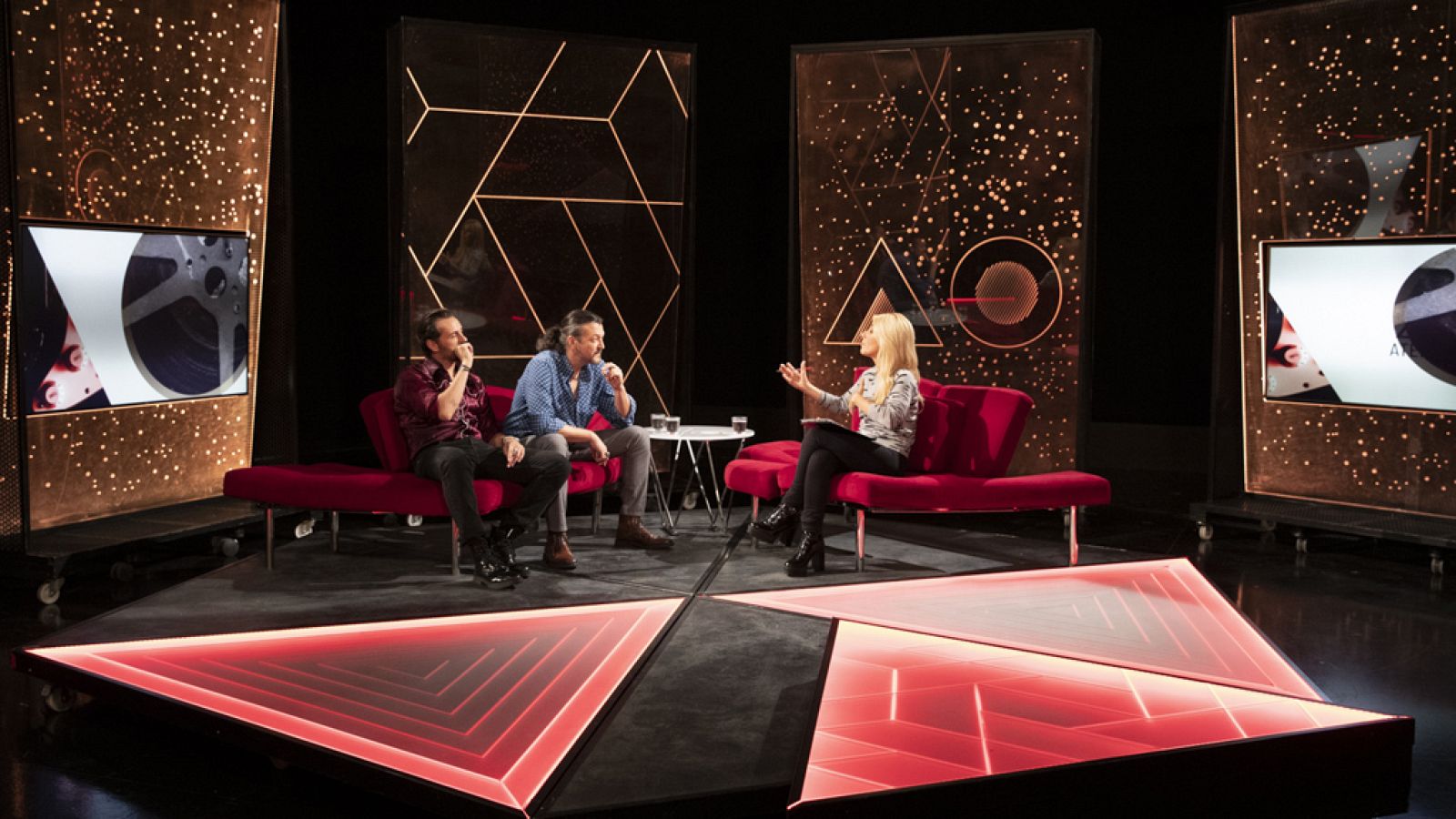 ¡Atención Obras! recibe a Asier Etxeandia y Enrico Barbaro