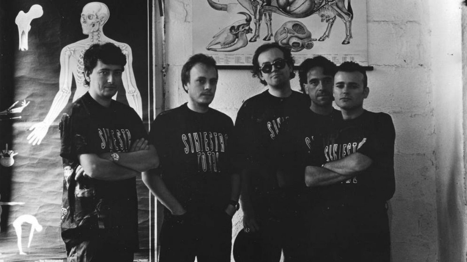 Siniestro Total en una foto promocional del disco 'Made in Japan', publicado en 1993