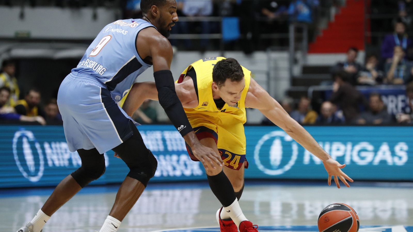 Kyle Kuric, el mejor del partido
