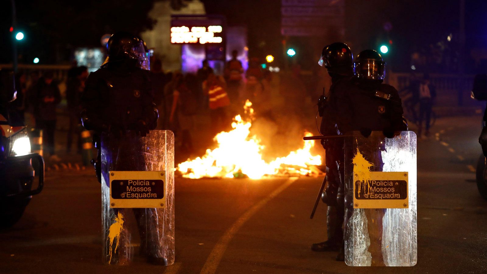 Dos agentes de los Mossos d'Esquadra, en los disturbios del pasado miércoles