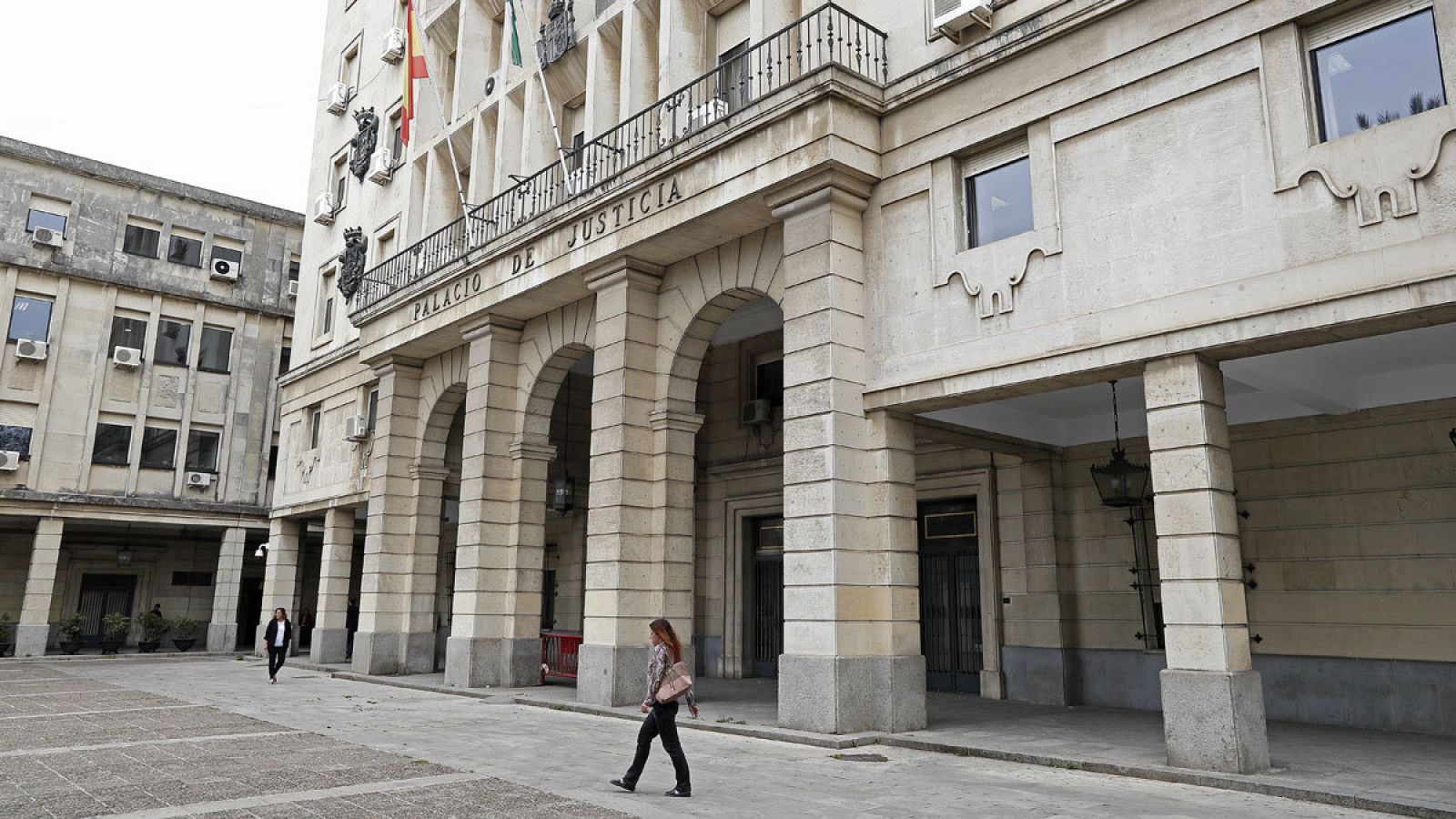 Fachada de la Audiencia Provincial de Sevilla