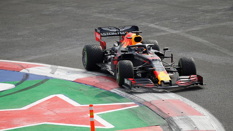 Verstappen pierde la 'pole' por sanción y Leclerc saldrá primero en México