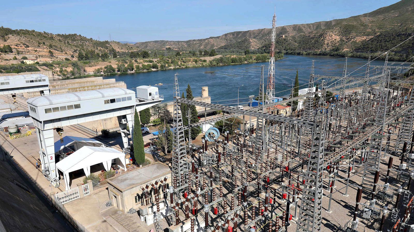 La central hidroeléctrica de Ribarroja, en la cuenca del Ebro