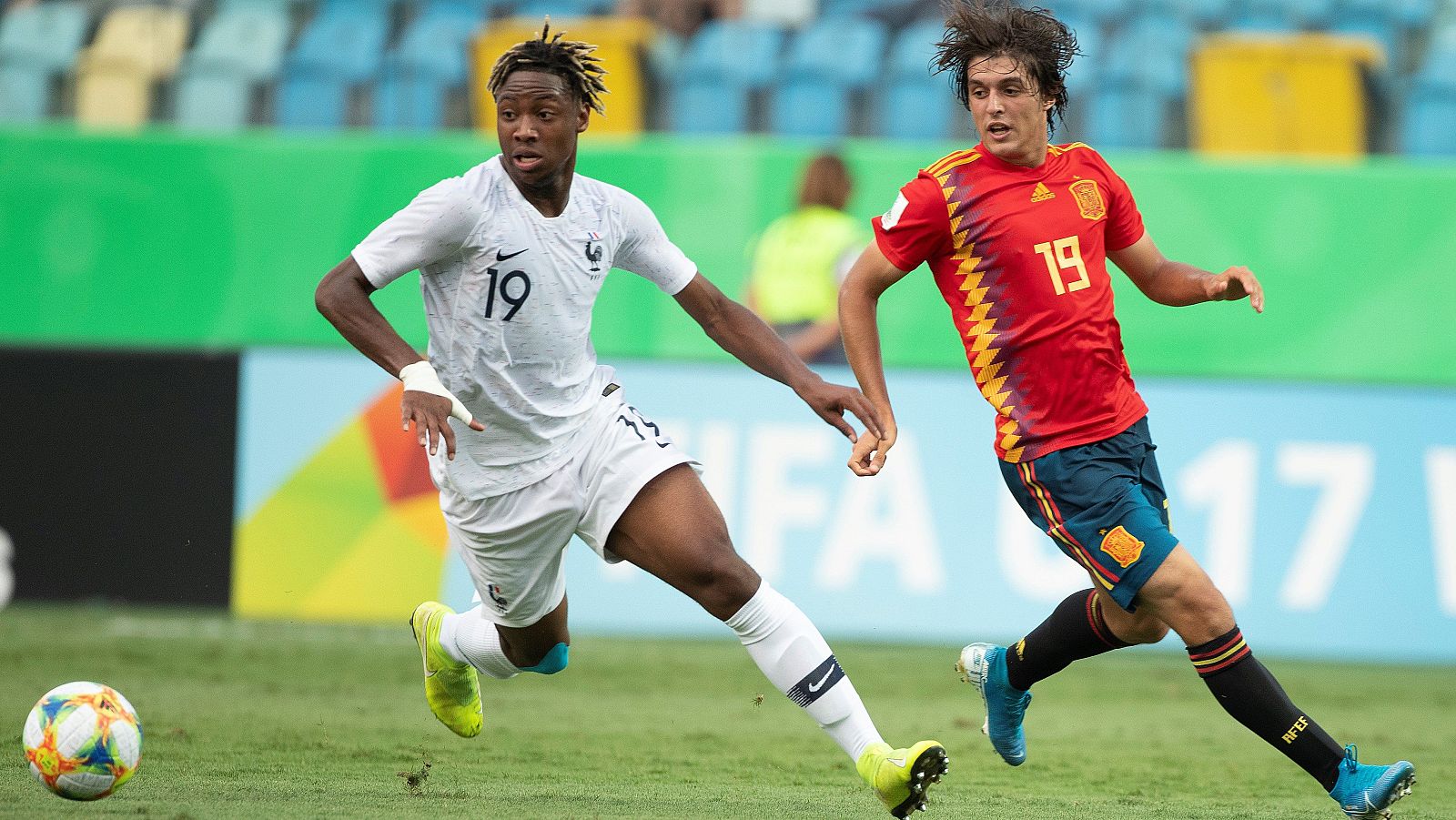 Francia castiga a España y le deja fuera del Mundial sub-17