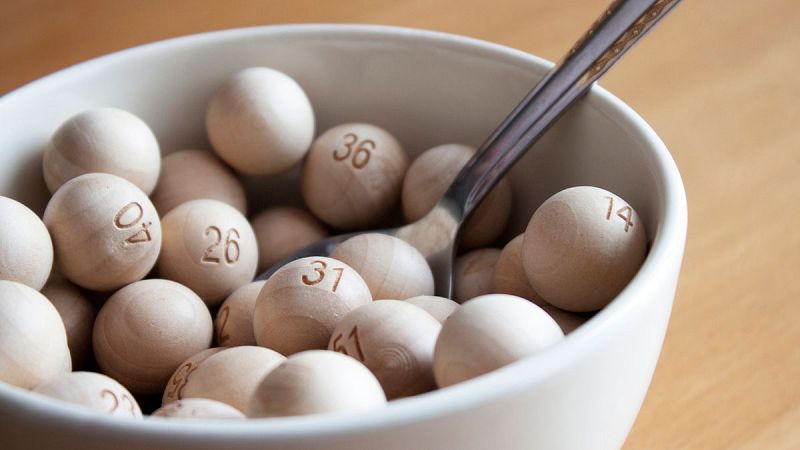 Una madre, una hermana, una amiga y un excompañero de trabajo protagonizan las cuñas de radio de la Lotería