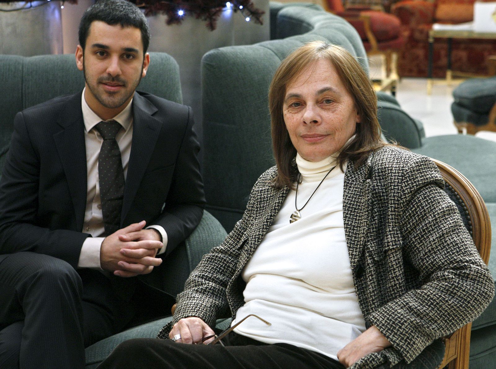 Cristina Peri y Javier Vela, galardonados por sus poemas