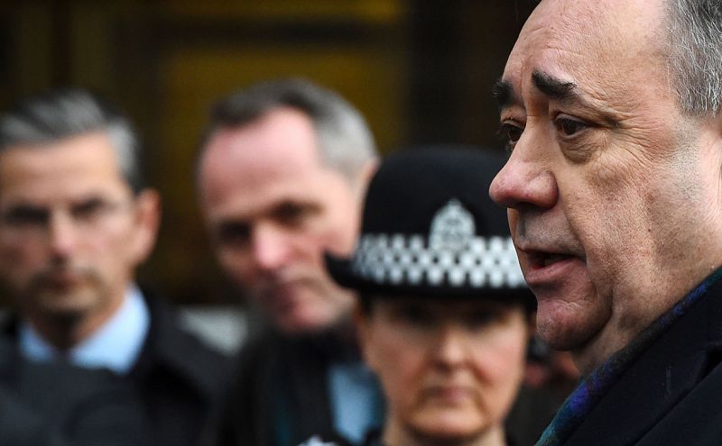 El exministro principal de Escocia se declara inocente de los 14 delitos sexuales que se le imputan