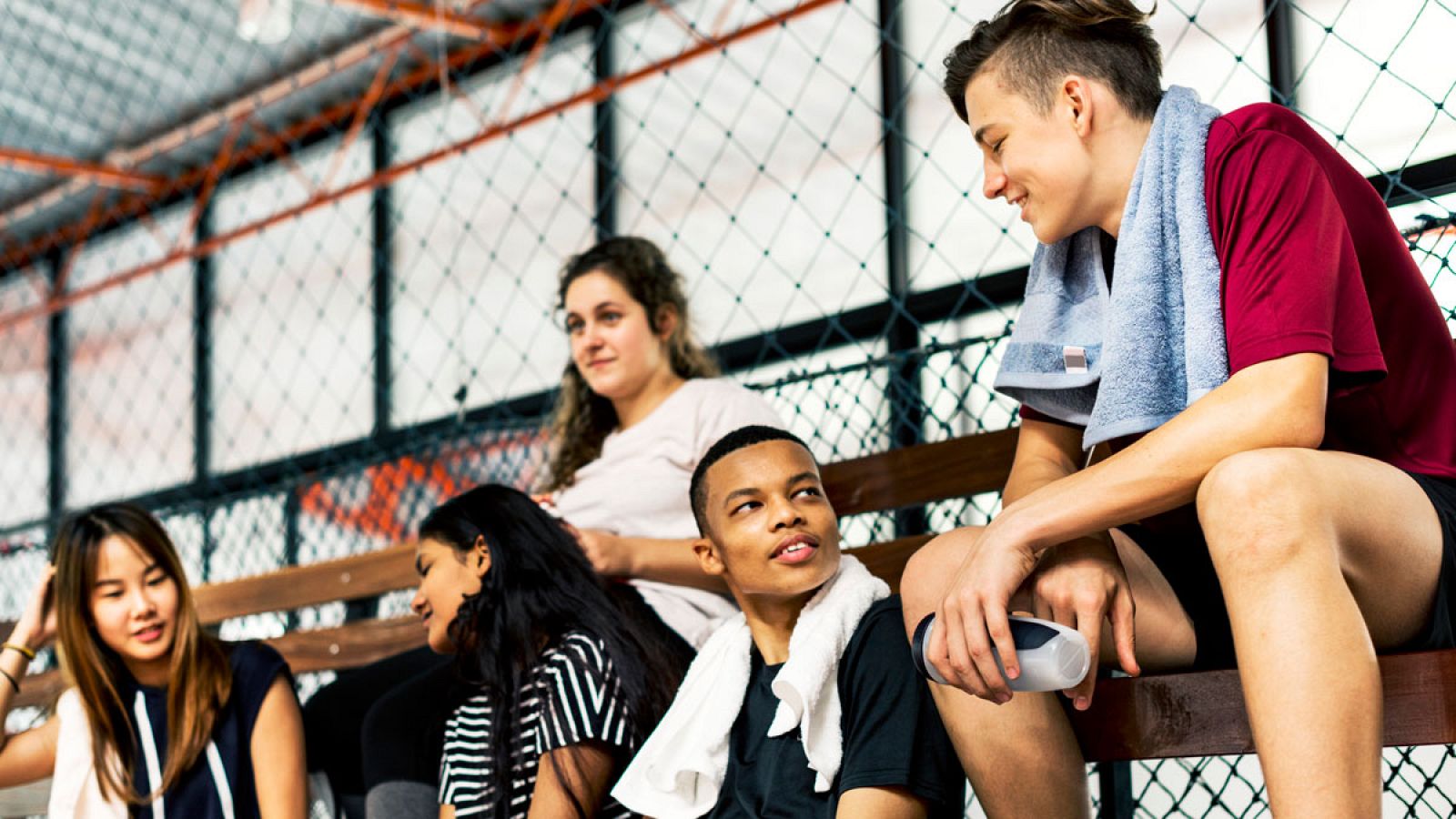 Solo uno de cada cinco jóvenes hace suficiente ejercicio, según la OMS