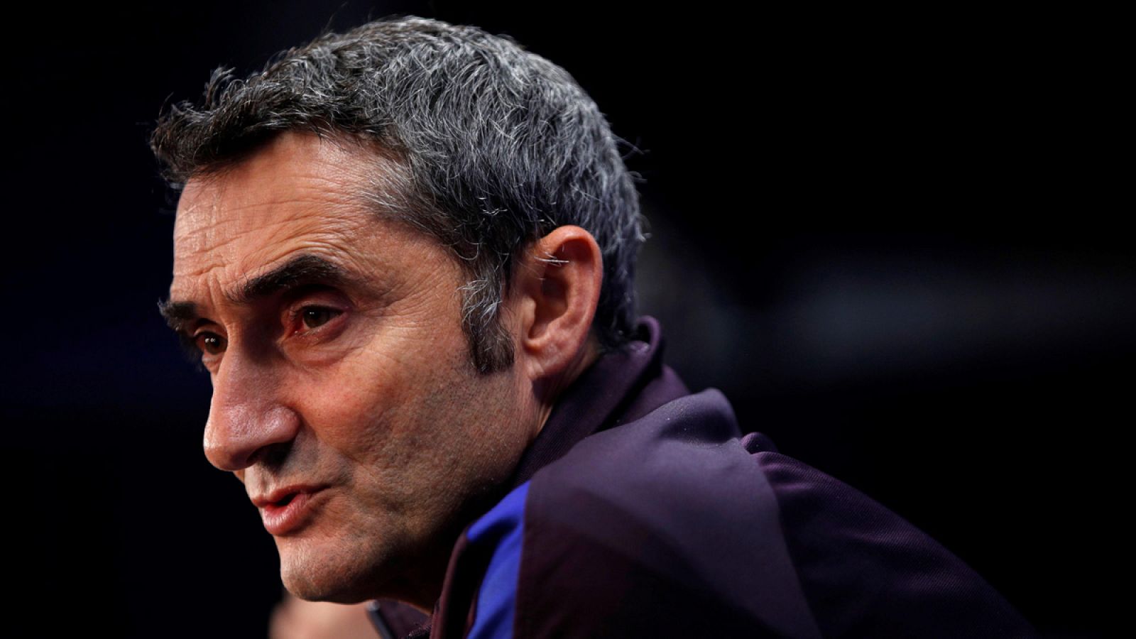 El entrenador del FC Barcelona, Ernesto Valverde, en una rueda de prensa en la víspera de su encuentro ante el Atlético de Madrid