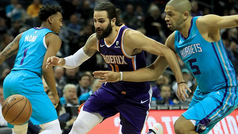 Rubio, entre los mejores de los Suns en la remontada ante Charlotte
