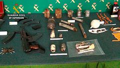 La Guardia Civil desmantela un taller clandestino de armas y explosivos en un piso en Miranda de Ebro
