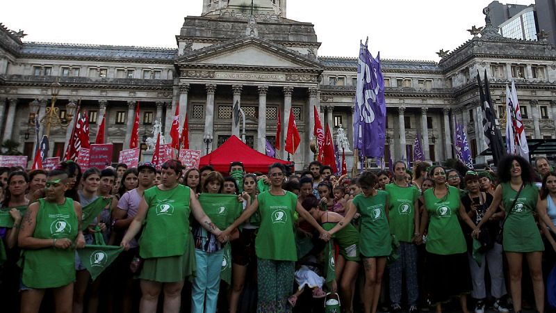 El nuevo Gobierno argentino anuncia la flexibilización del aborto no punible