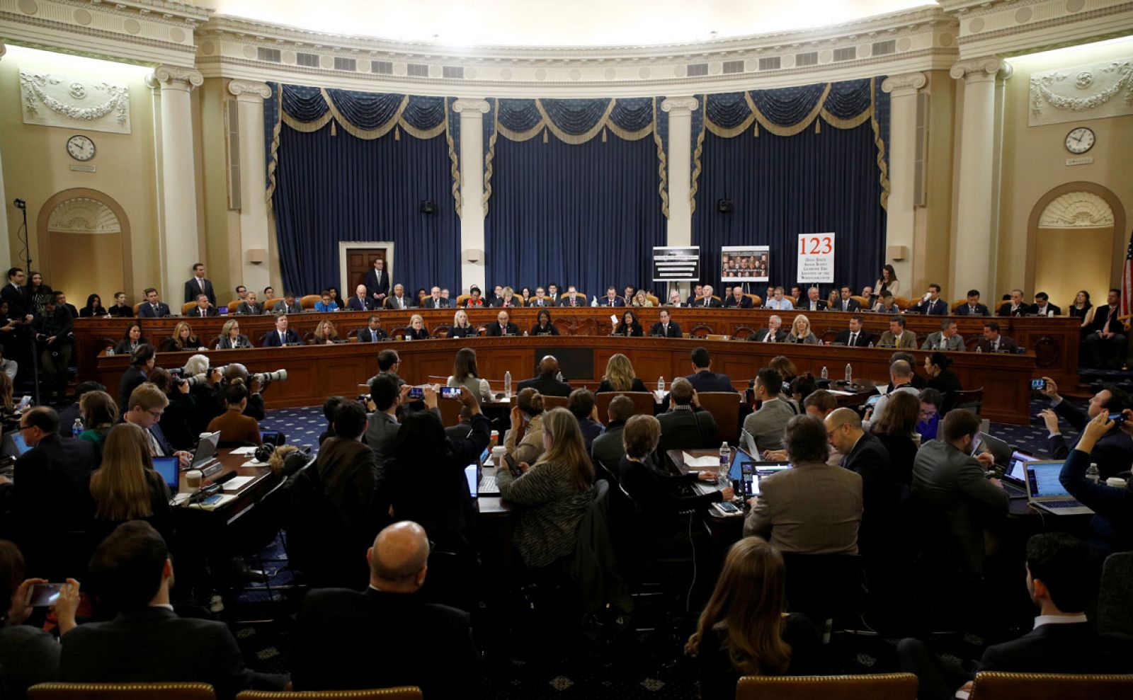 El Comité Judicial del Senado da luz verde para iniciar el proceso de destitución de Trump