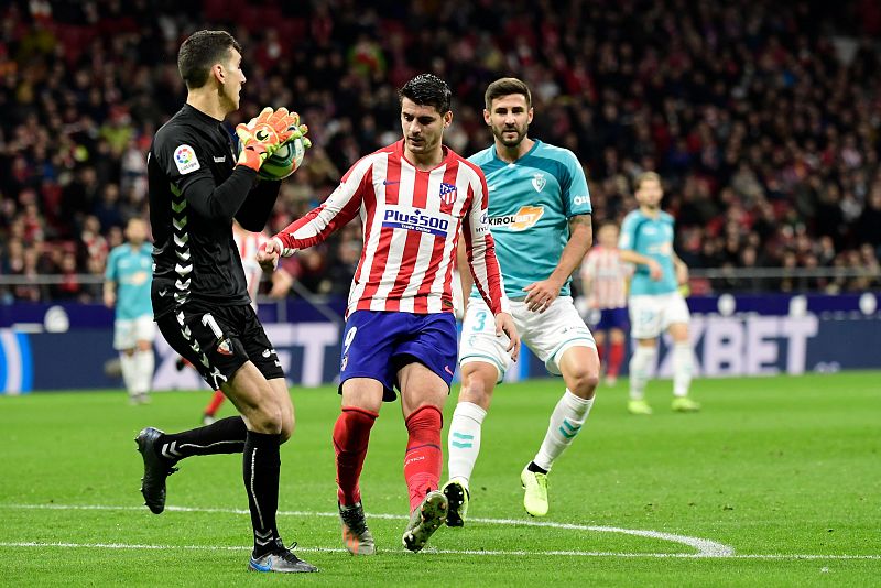 El Atlético rompe el muro de Herrera
