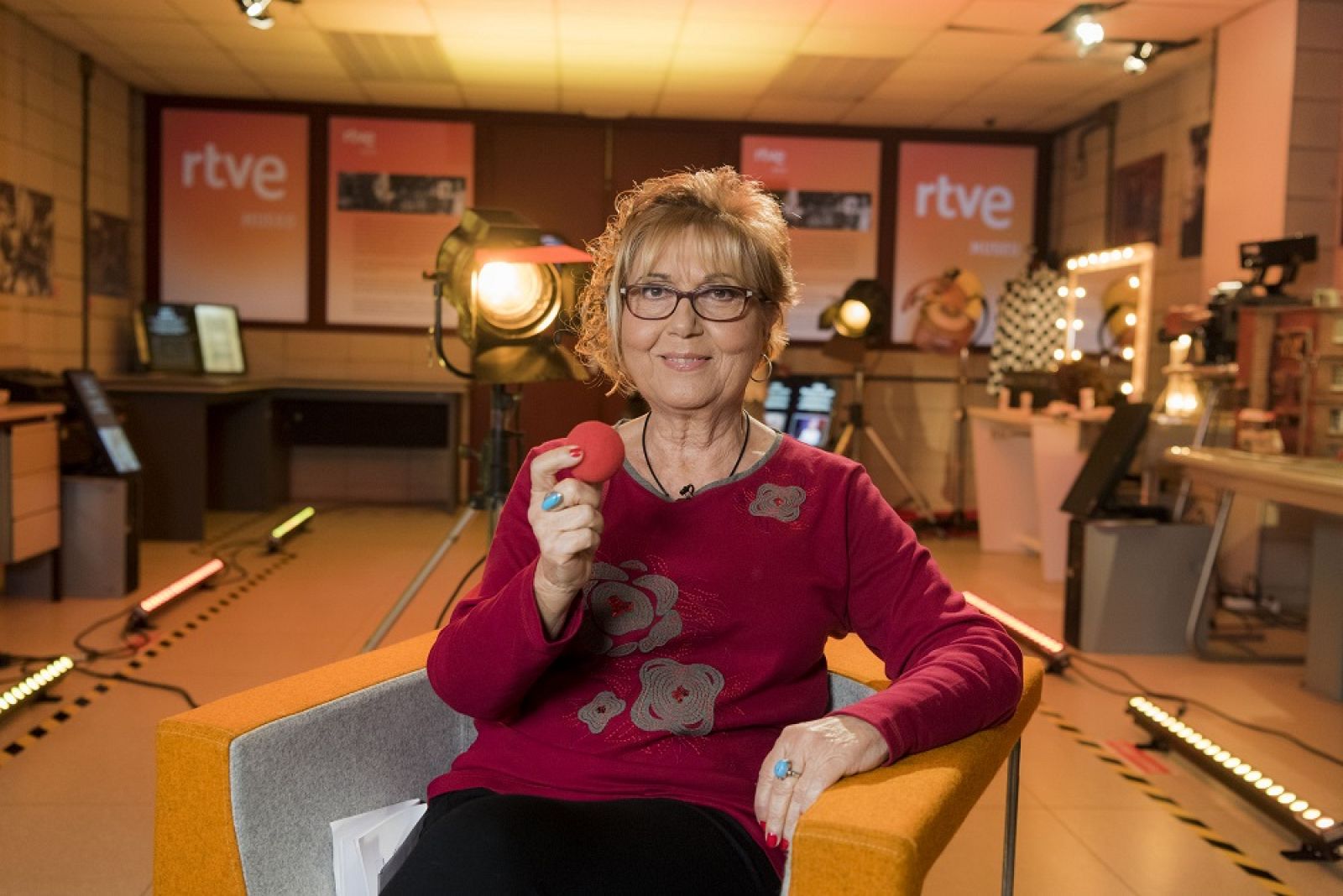 Irene Mir, a 'Recording'