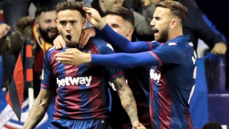 El Levante remonta ante un Celta que no sale del descenso 