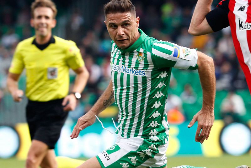 Joaquín renueva con el Betis una temporada más a sus 38 años