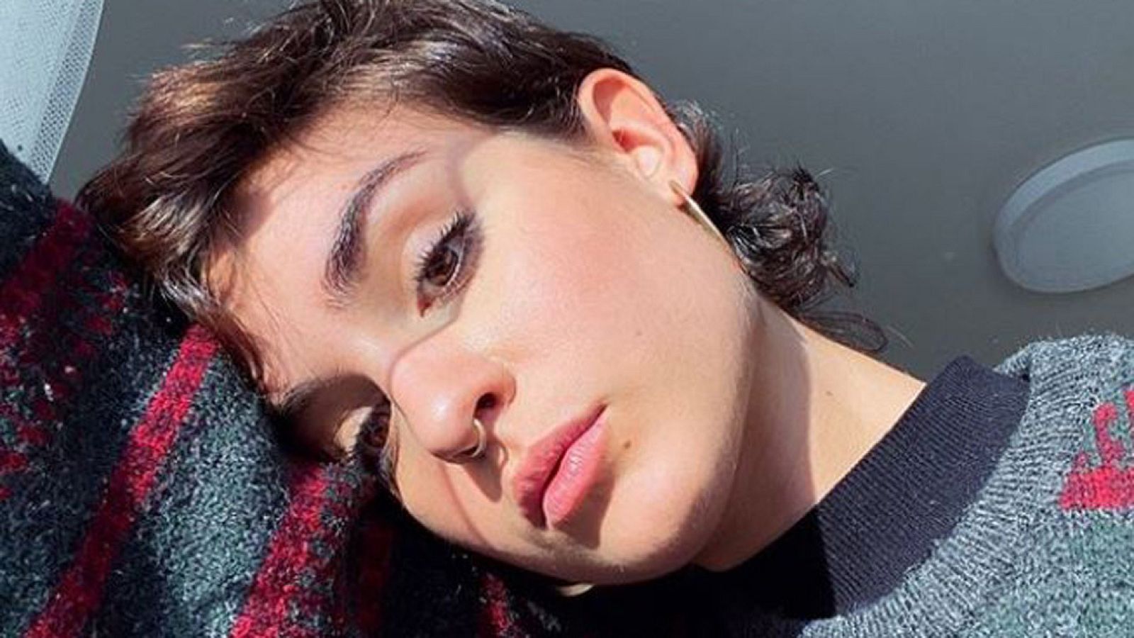 Natalia Lacunza anuncia dos temas para el mes de enero