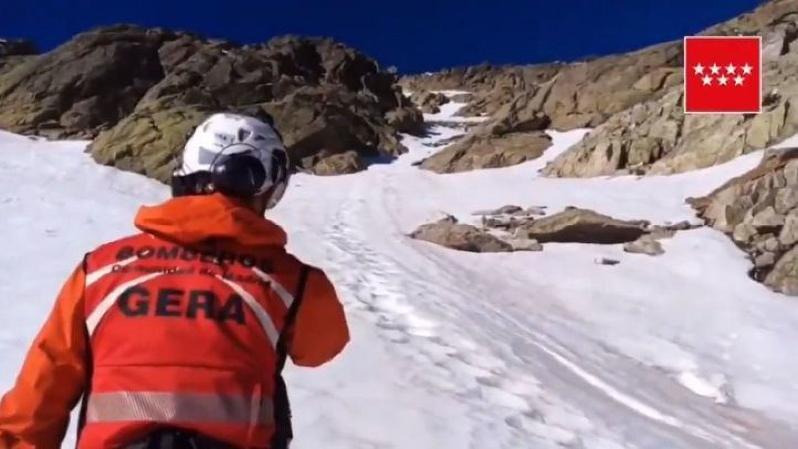 Un miembro del Grupo de Rescate en Altura de la Comunidad de Madrid.