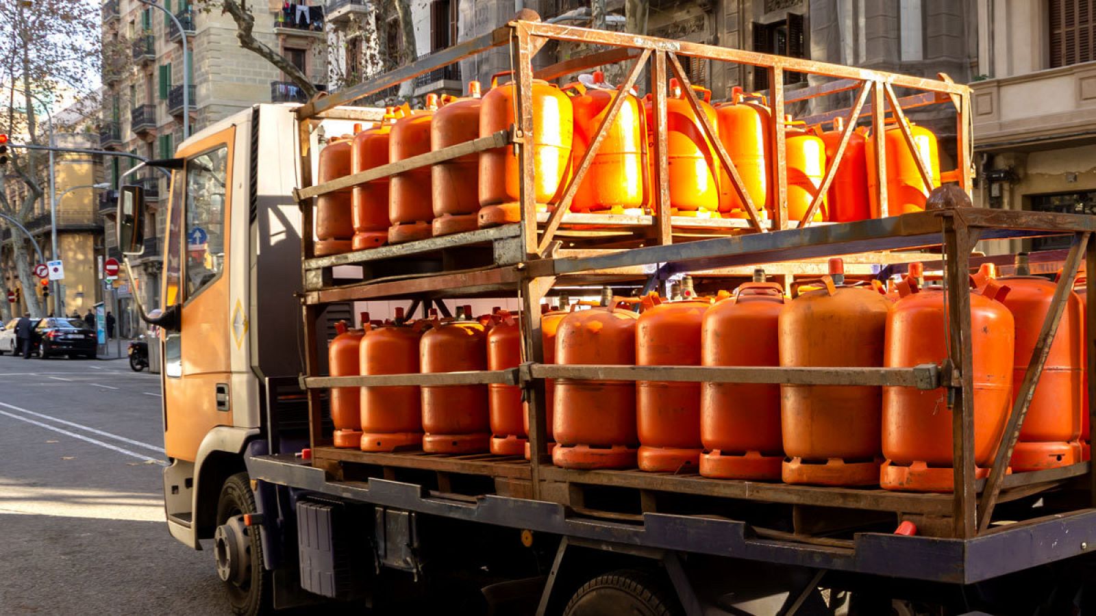 La bombona de butano sube un 4,95 % y pasa a costar 13,37 euros