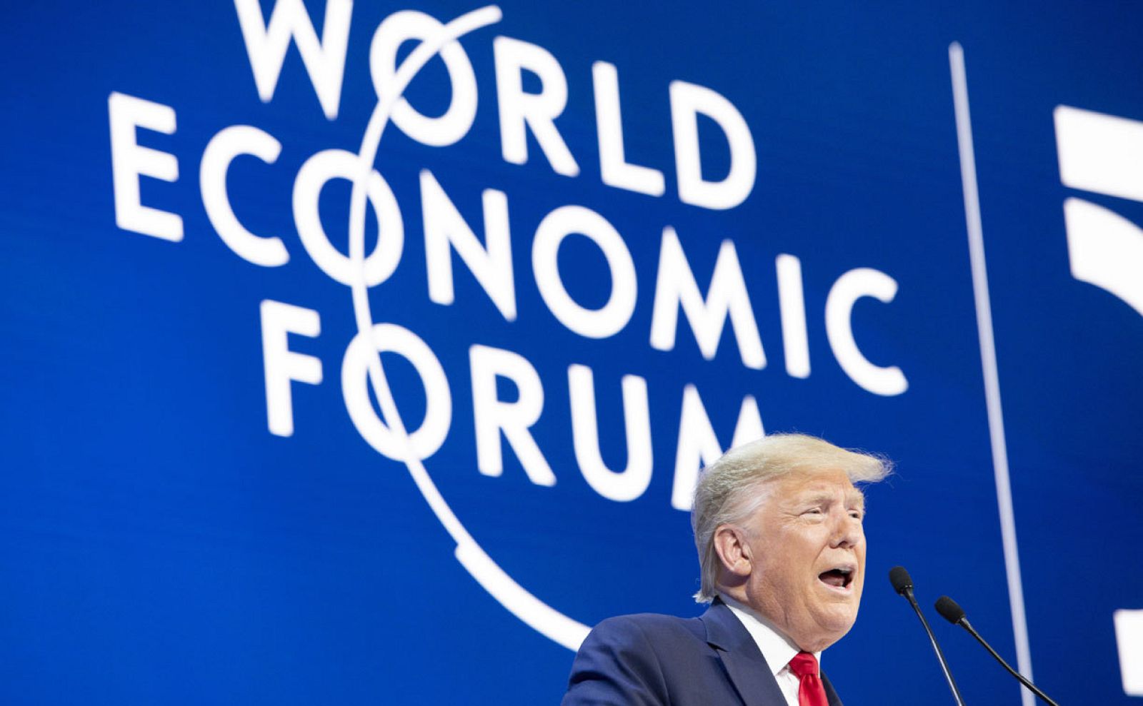 Donald Trump se dirige a la asamblea en el Foro Económico Mundial de Davos, Suiza