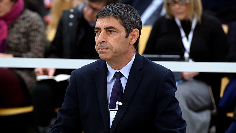 Trapero revela que se ofreció a detener a Puigdemont personalmente y rechazó entrar en política tras su cese