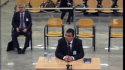 El ex director de los Mossos niega que diera instrucciones a favor del 1-O, ni que las recibiera de Forn