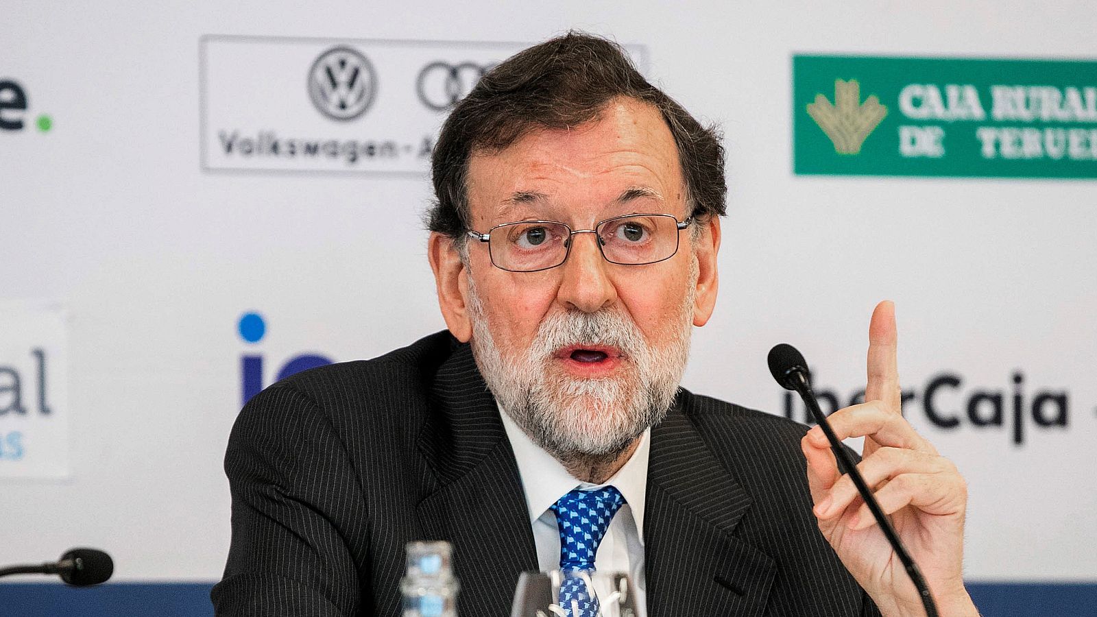 Mariano Rajoy ironiza sobre su posible candidatura a la presidencia de la RFEF: "Lo trataré en mi próximo libro"