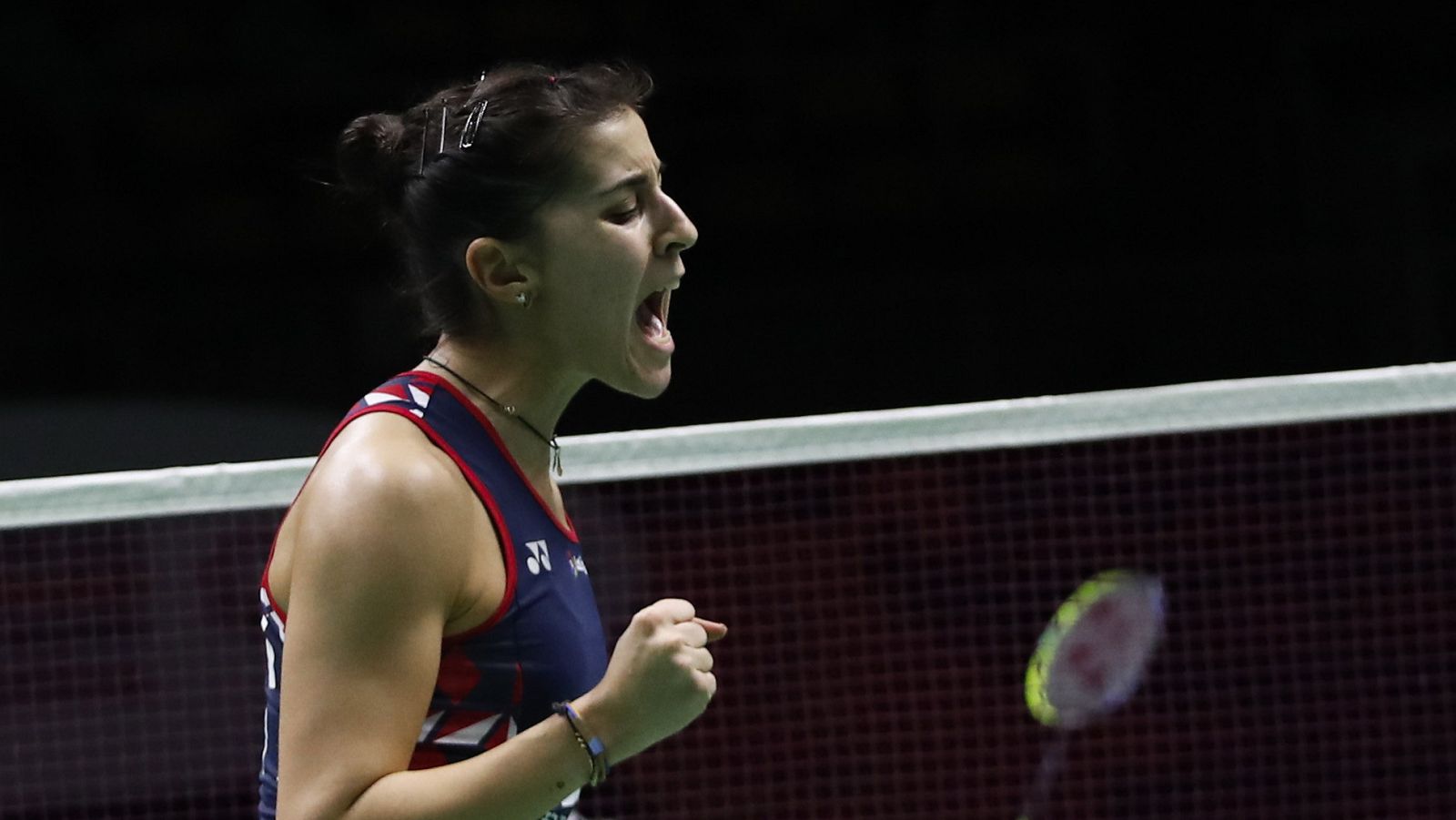 Carolina Marín vence por la vía rápida y está en semifinales de Tailandia