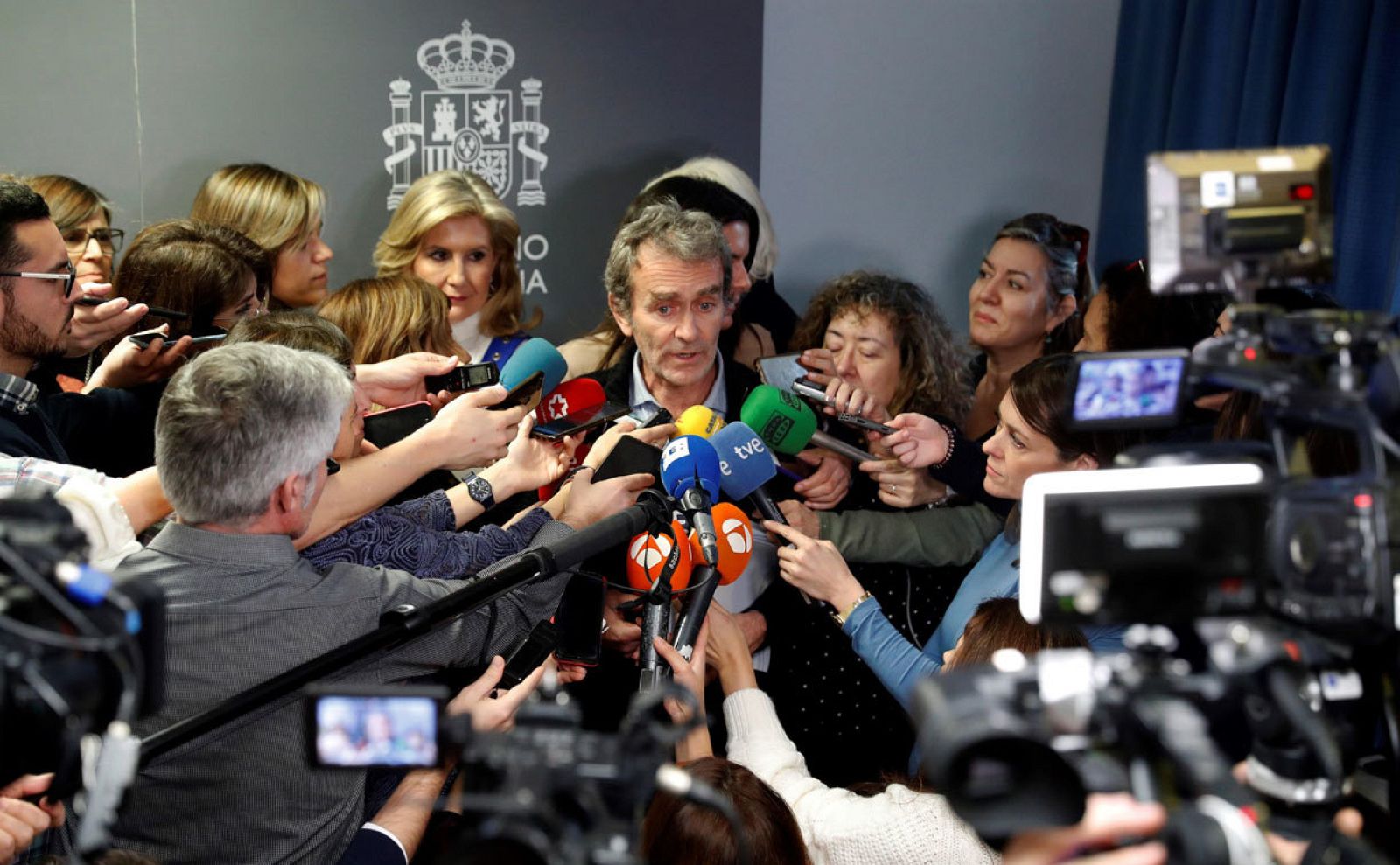 Sanidad informa de que hay dos personas en estudio en España por posible contagio de coronavirus