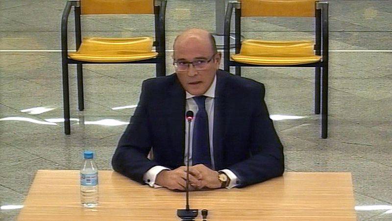 Pérez de los Cobos asegura que habría destituido a Trapero porque ponía "palos en las ruedas permanentemente" 