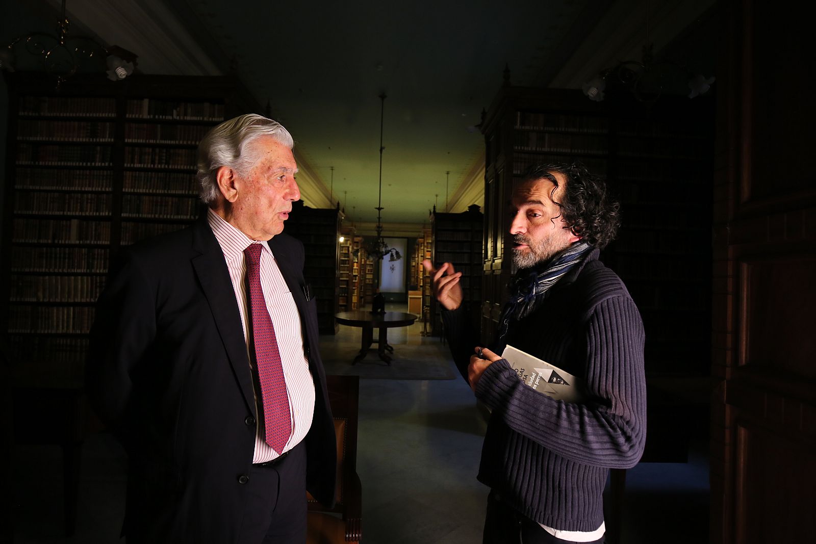 Mario Vargas Llosa y Chema de La Peña