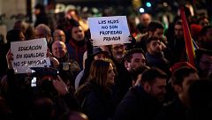 Murcia rebaja el 'pin parental' y no lo aplicará a charlas impartidas por funcionarios como policías, médicos y jueces