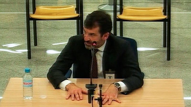 El ex número dos de los Mossos asegura que ni Trapero ni ningún mando expresó su apoyo a la independencia 