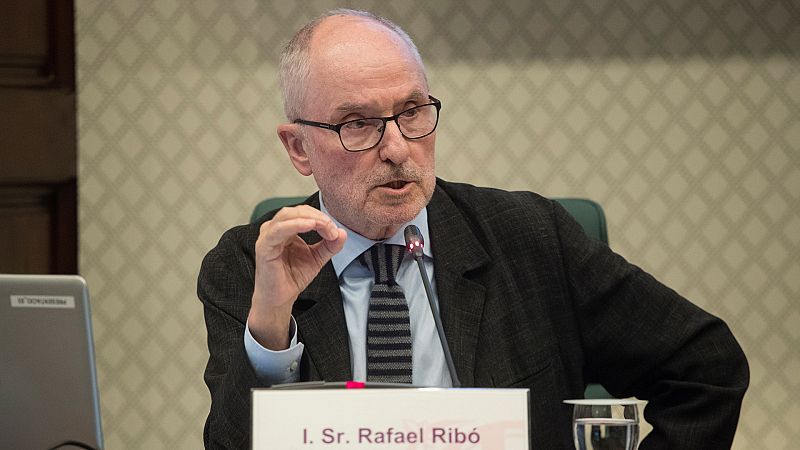 Un empresario admite que pagó al 'Defensor del Pueblo' catalán y su familia un viaje a la final de la Champions 