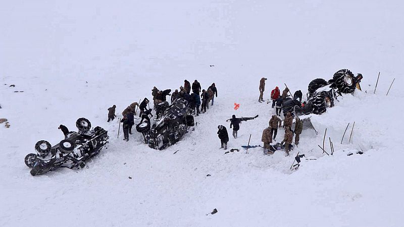 Al menos 38 muertos por los aludes seguidos de nieve en Turquía  