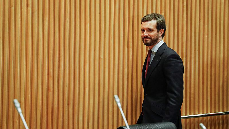 La oposición tilda de "lamentable" y de "humillación" la reunión entre Sánchez y Torra