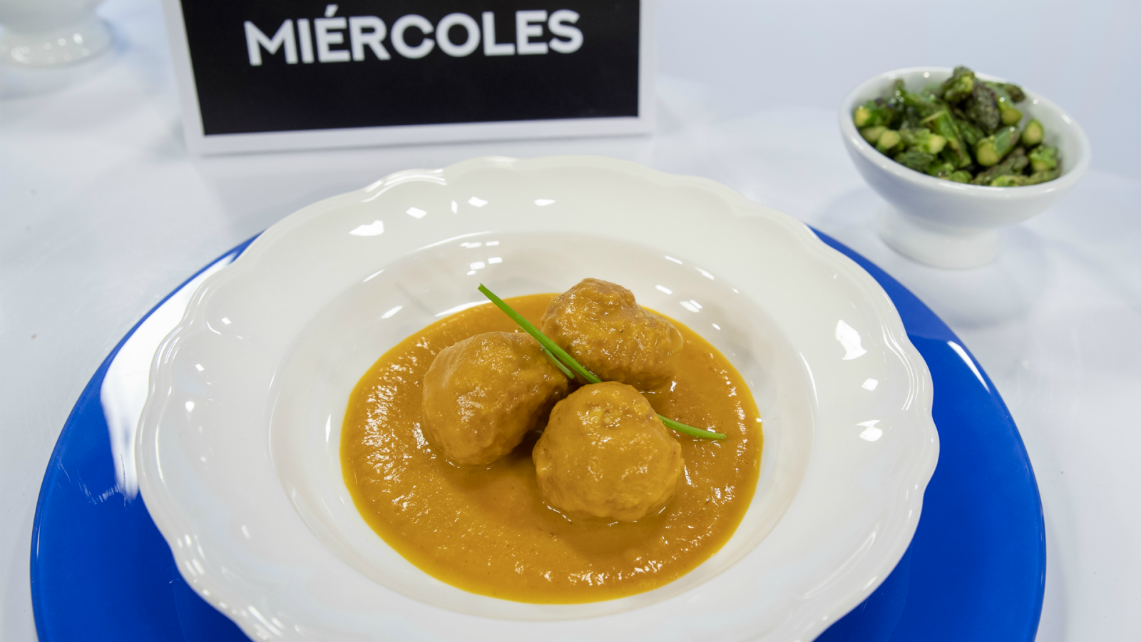 Albóndigas de pavo con salsa de curry y calabaza