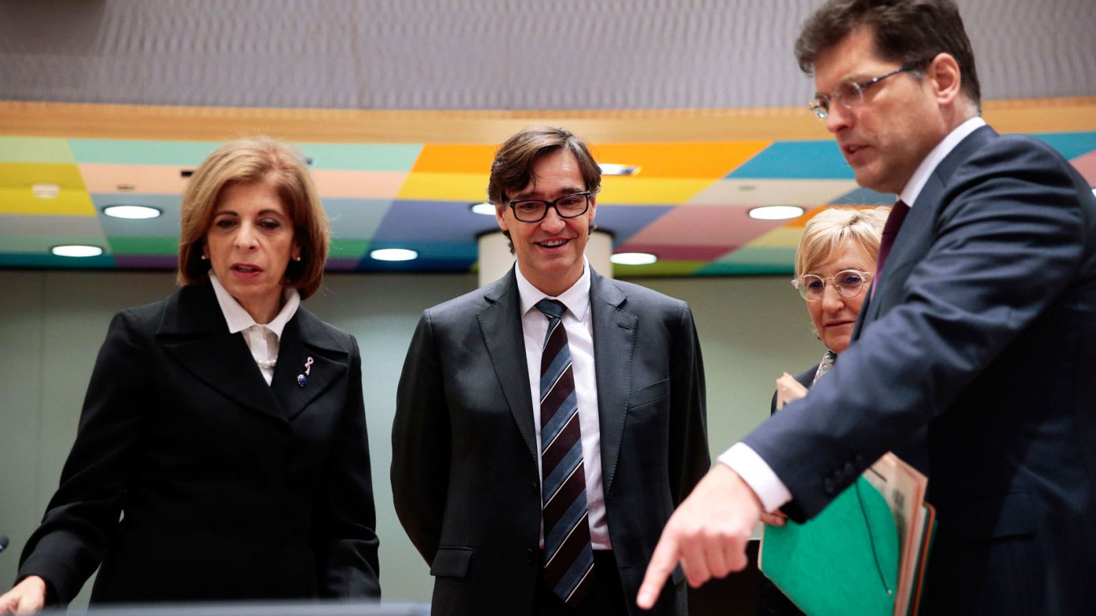 El ministro de Sanidad español, Salvador Illa, durante la reunión de ministros europeos de Sanidad sobre el coronavirus