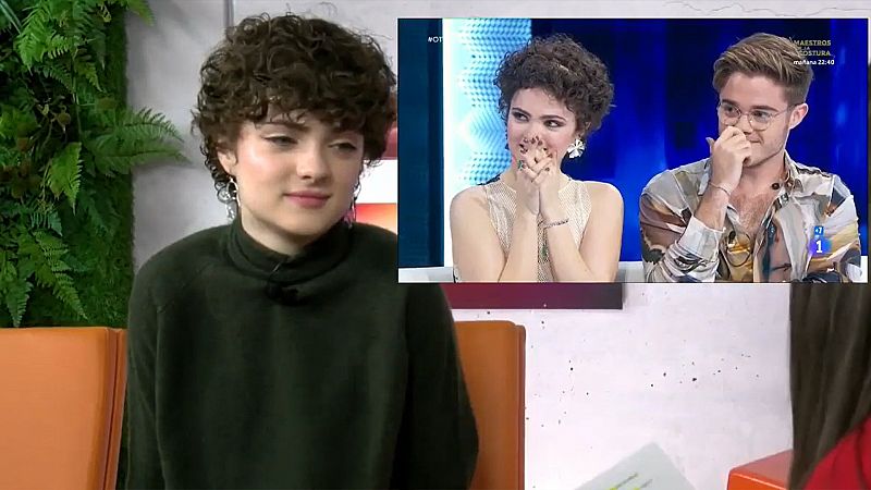 Entrevista con Anne al salir de la Academia: "Que enseñasen el beso no nos hizo ninguna gracia"