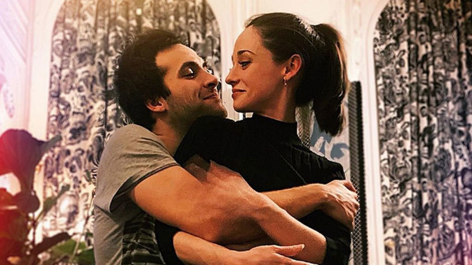 Elena Rivera felicita a Ricardo Gómez por su 26 cumpleaños