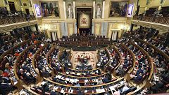 El Gobierno saca adelante la senda de déficit con la abstención de ERC y encauza los Presupuestos